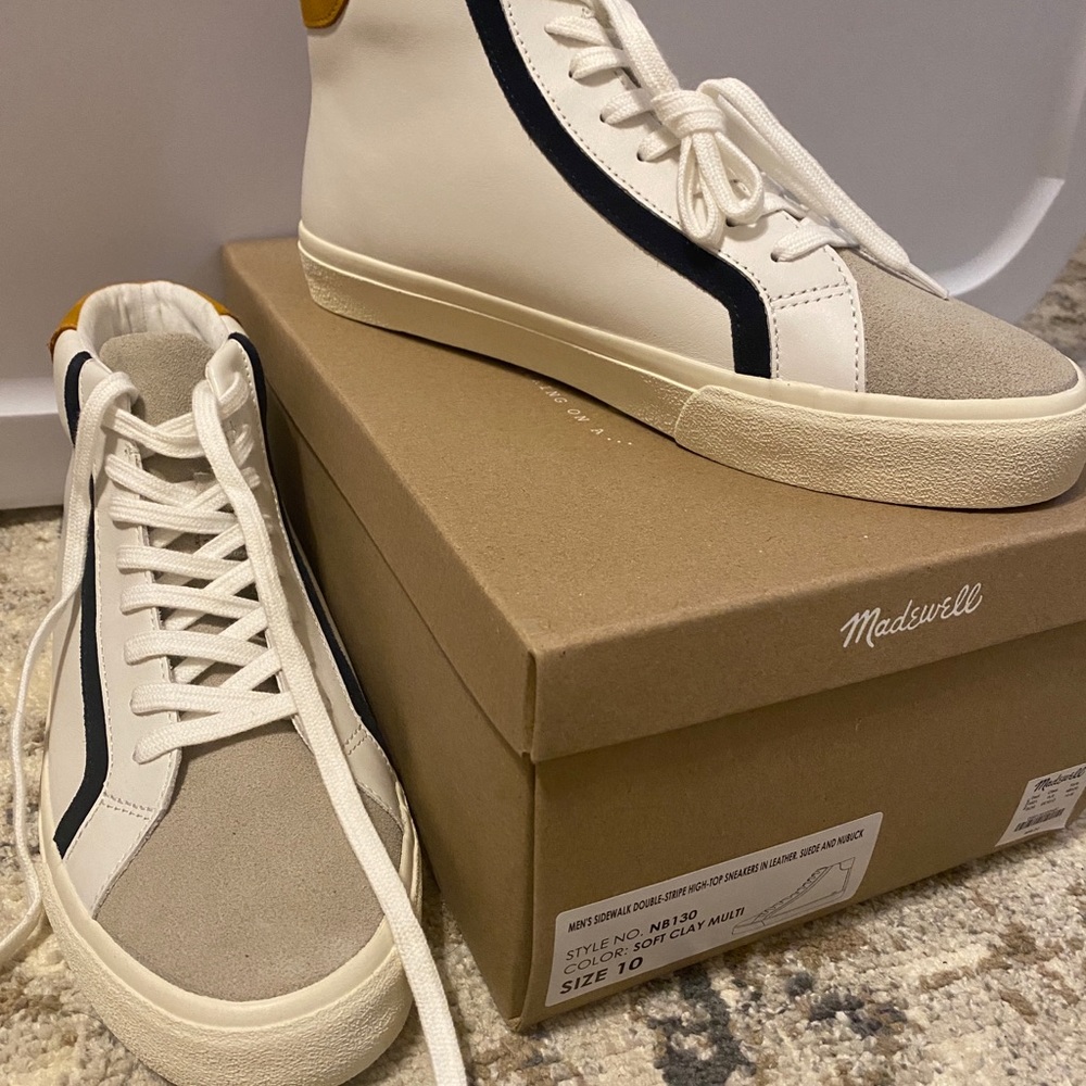 Madewell Sidewalk High top Women's leather sneaker.